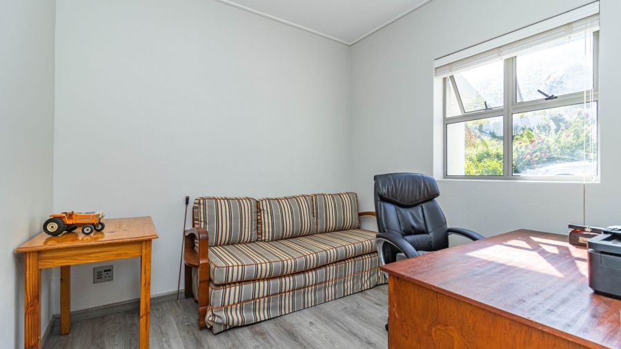 4 Bedroom Property for Sale in Berghof Western Cape